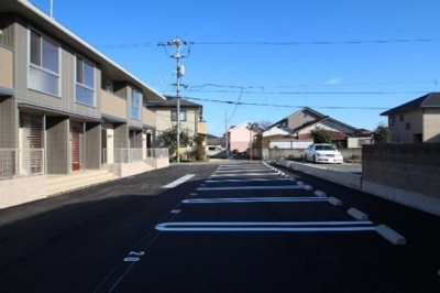 【駐車場】 | グランドソレイユ B棟