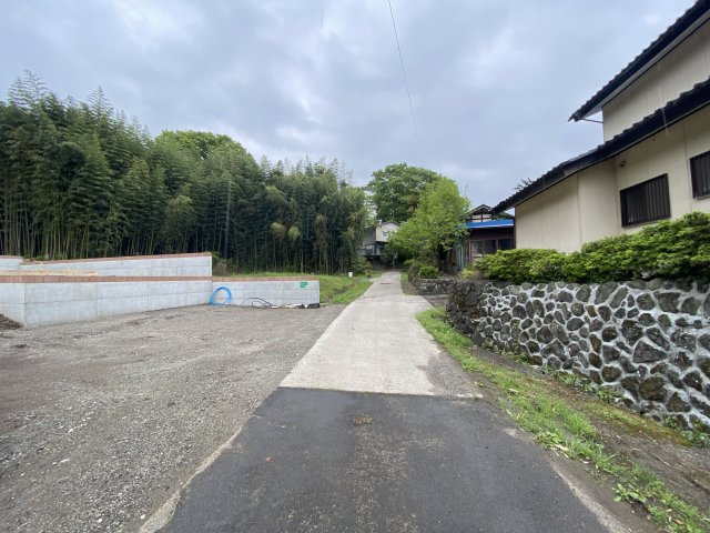 新築　渋川市北橘町第3　Livele Garden.S　2号棟の前面道路含む現地写真|現地写真　南側接道幅員約3ｍ