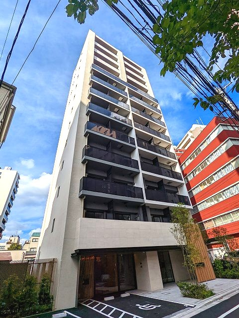 J.リヴィエール上野入谷フロントの外観