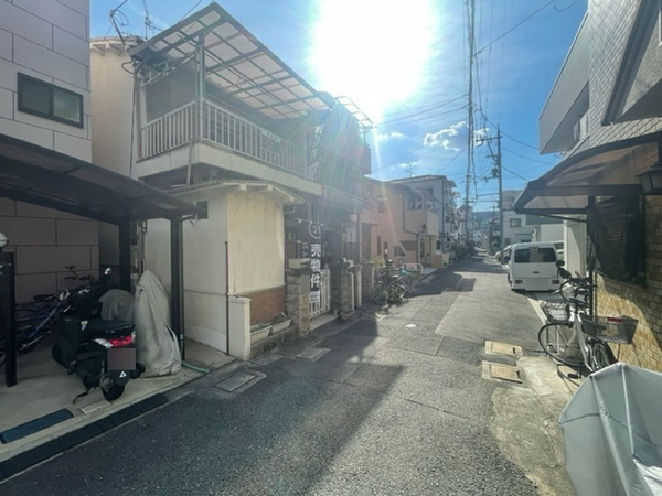 【前面道路含む現地写真】 | 守口市寺方元町1丁目　中古テラスハウス