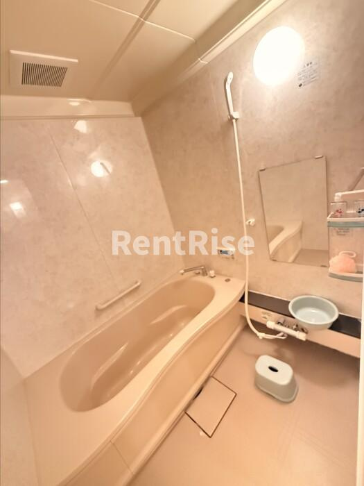 レジデンス ミツ２ Ａの浴室