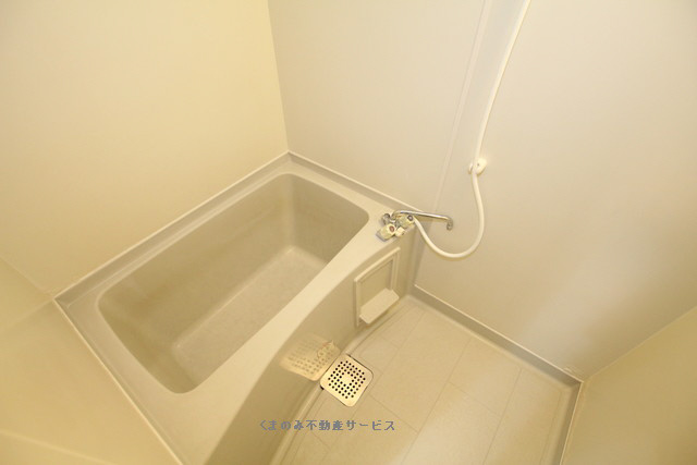 【浴室】 | フレグランス石井A棟 | コンパクトで使いやすいお風呂です