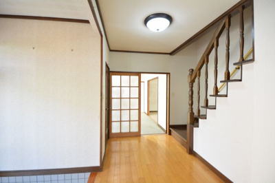 【エントランス】 | 黒石市泉町貸家