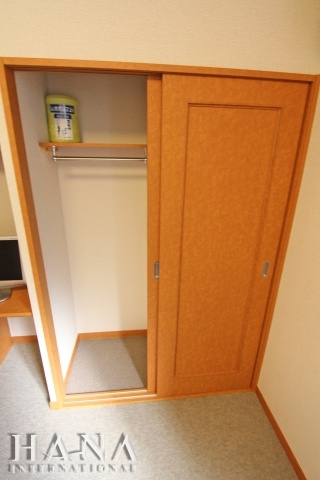 レオパレスパピエ薫風の収納