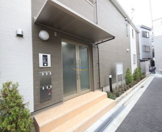 【エントランス】