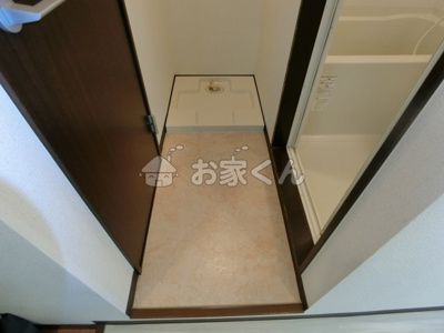 【設備】 | 離宮前グリーンハイツ | 収納もある玄関です
