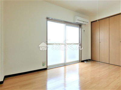 【居間・リビング】 | ルナ大塚 | 室内(写真は別のお部屋です)