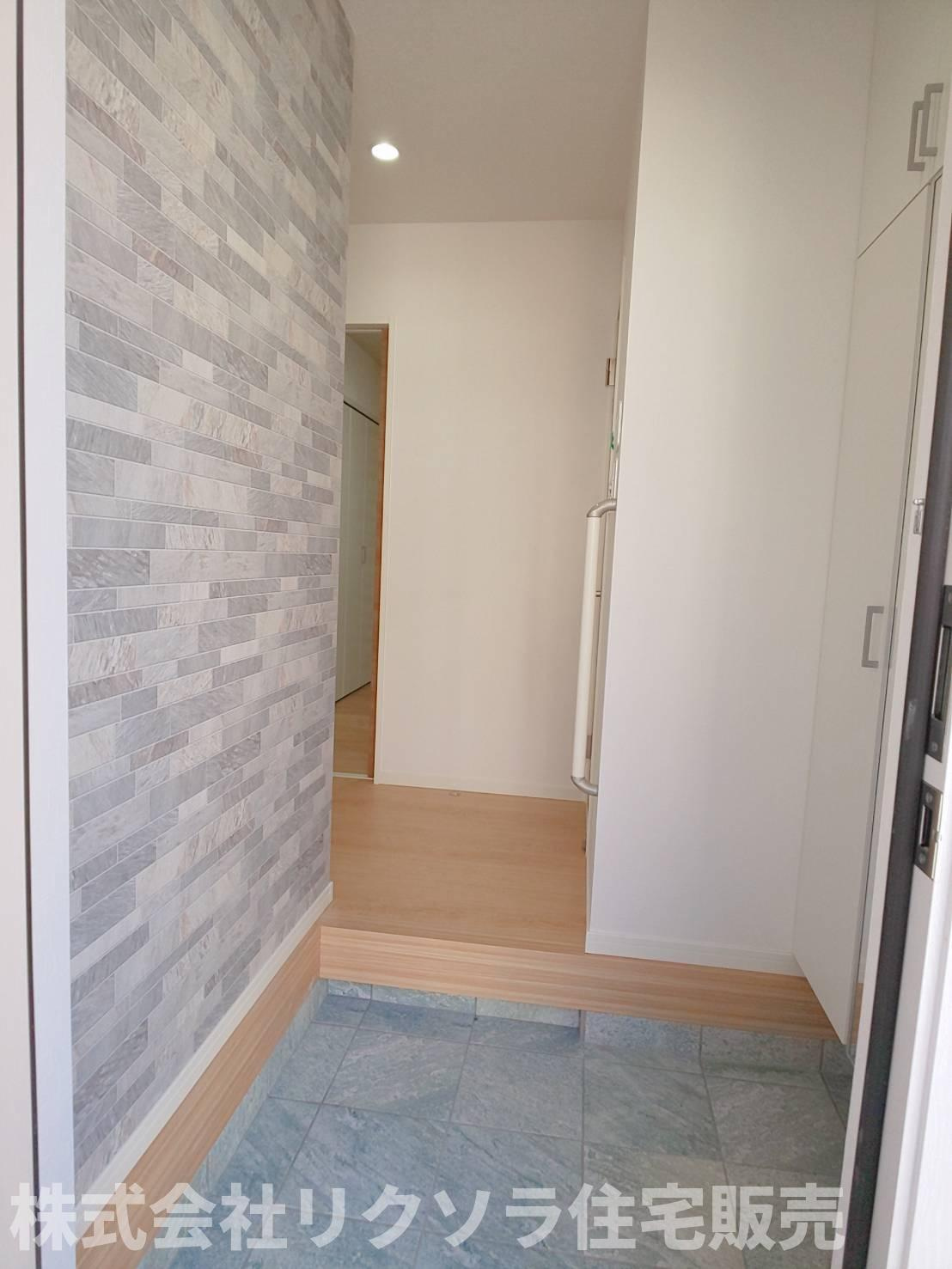 甲斐田新町　未入居一戸建ての玄関|玄関
