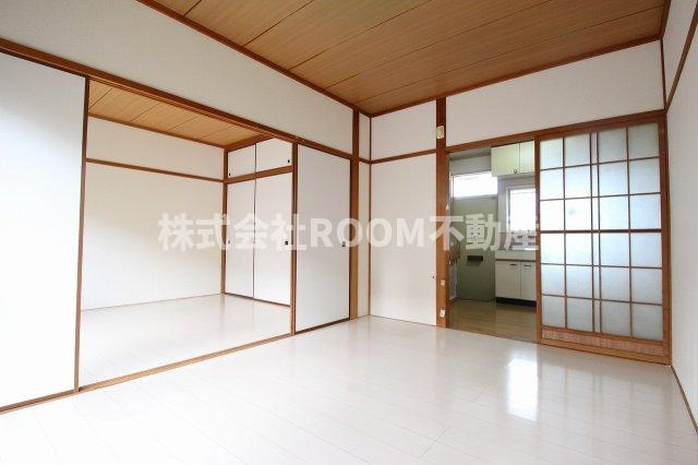 Room　TKの居間・リビング|こちらの居間で趣味の時間をお楽しみください