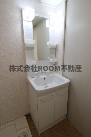 スカイコート年見の独立洗面台|独立洗面台です