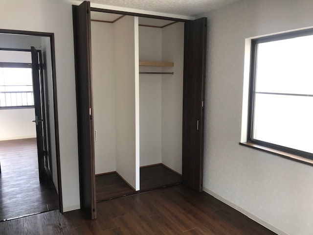 岩出市岡田・ｵｰﾅｰﾁｪﾝｼﾞ中古戸建・72510の洋室