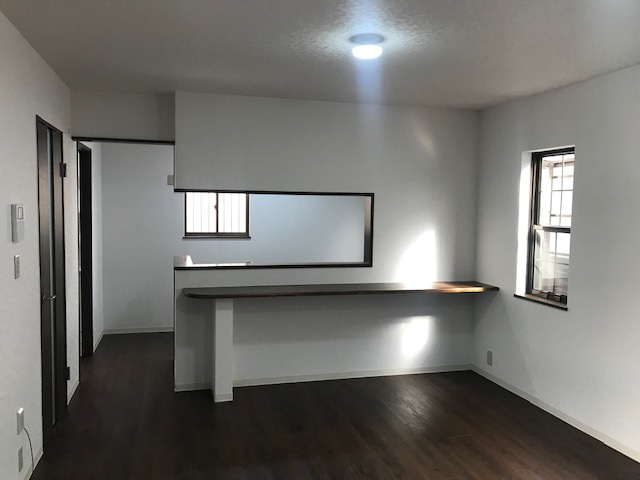 岩出市岡田・ｵｰﾅｰﾁｪﾝｼﾞ中古戸建・72510の居間・リビング