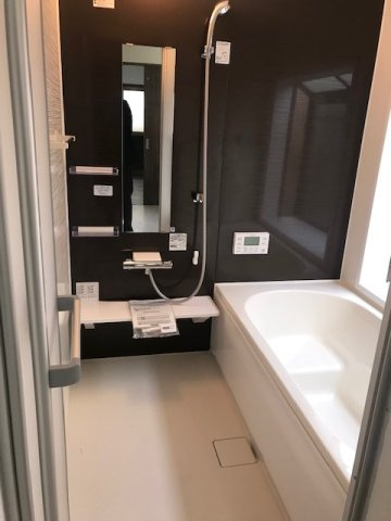 岩出市岡田・ｵｰﾅｰﾁｪﾝｼﾞ中古戸建・72510の浴室
