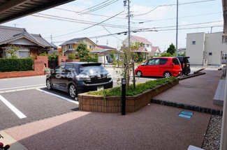 【駐車場】