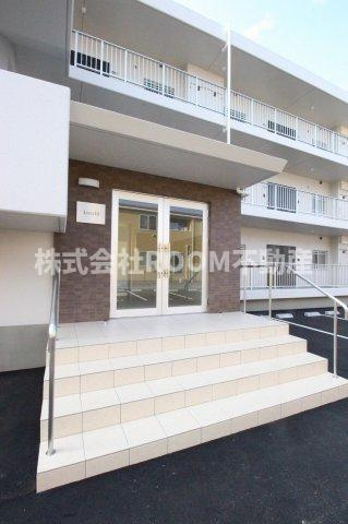 Lien12（リアンイチニ）のエントランス|ゆとりのあるエントランスです