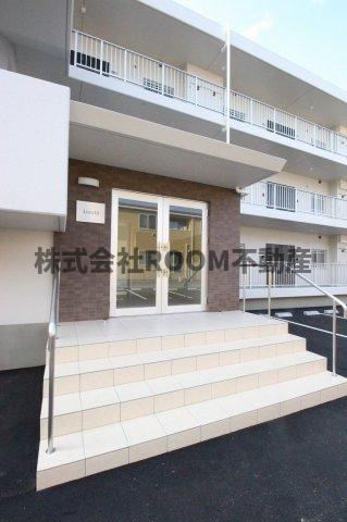 Lien12（リアンイチニ）のエントランス|建物の内部です