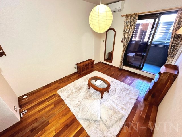 セザンヌ飯村 Aの洋室