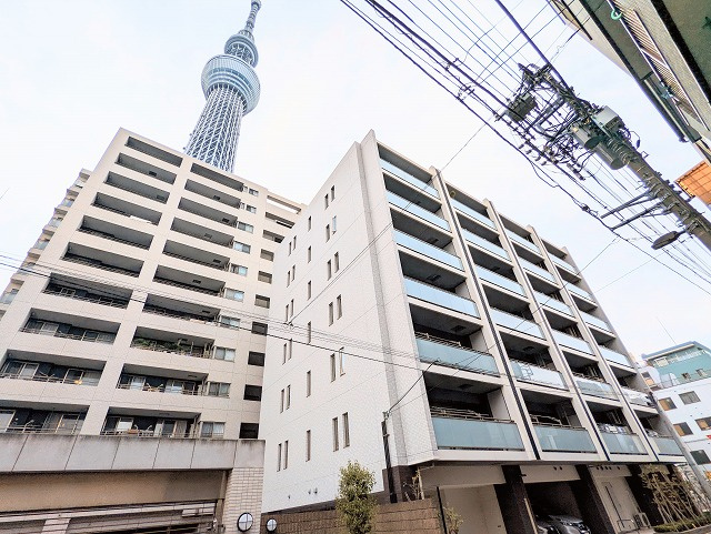 ロジュマン押上タワービュー通りの外観