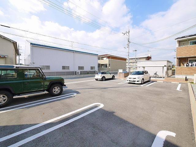 サンリット雅Ⅱの駐車場|駐車スペースもあります