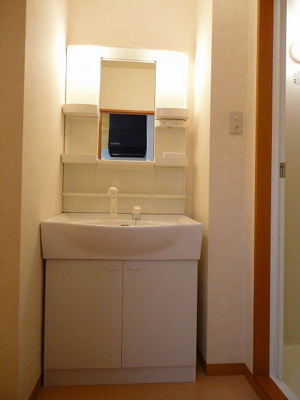  | スタジオ・ァ・レーズ