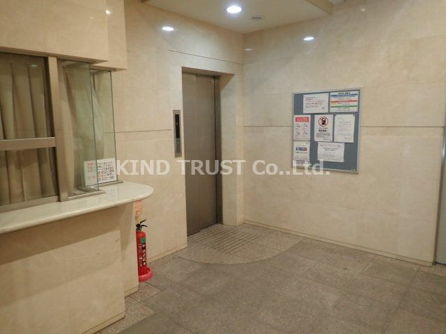 TM南森町のロビー|落ち着いたロビーです