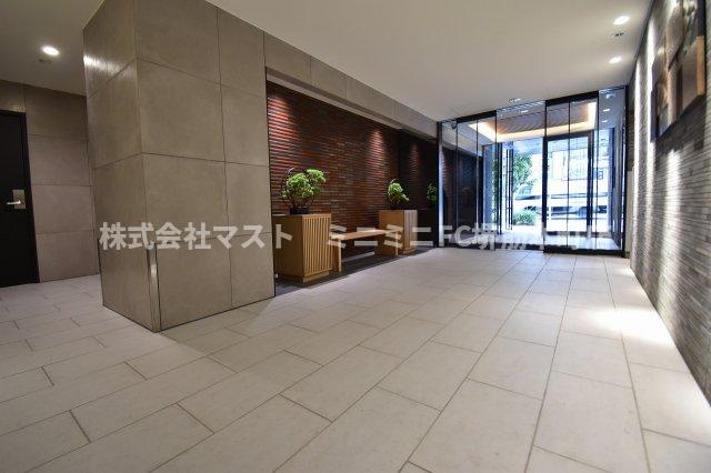 ルーエ天満橋のロビー
