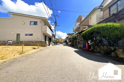 【前面道路含む現地写真】 | 伏見区桃山町大島　建築条件付き　土地 | 道路の接面が《約9.5ｍ》と広く、幅員も6ｍあり開放的なポジションです（＾◇＾）