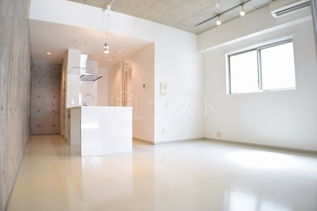 クレグラン南船場の内装|※建物内別間取参考写真