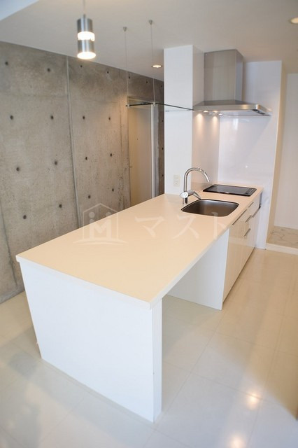クレグラン南船場のキッチン|※建物内別間取参考写真