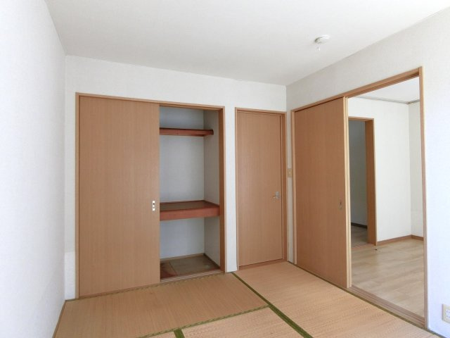 エステート・グリーンピアの和室