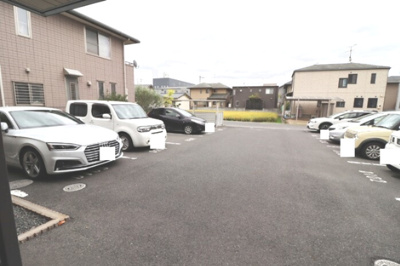 【駐車場】 | フェイバリットフラットD棟