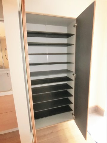 ＭＡＩＳＯＮ　ＴＲＵＦＦＥの収納