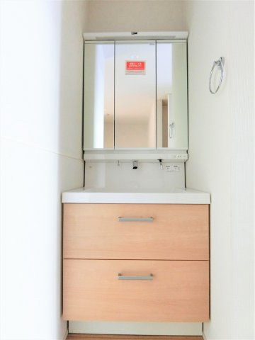 ＭＡＩＳＯＮ　ＴＲＵＦＦＥの独立洗面台