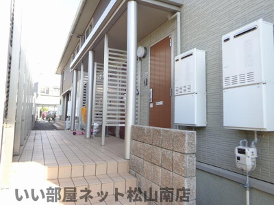 【エントランス】 | ラビエール