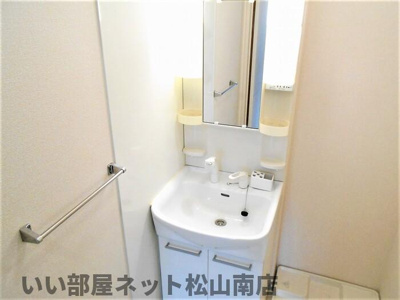 【洗面所】 | ラビエール