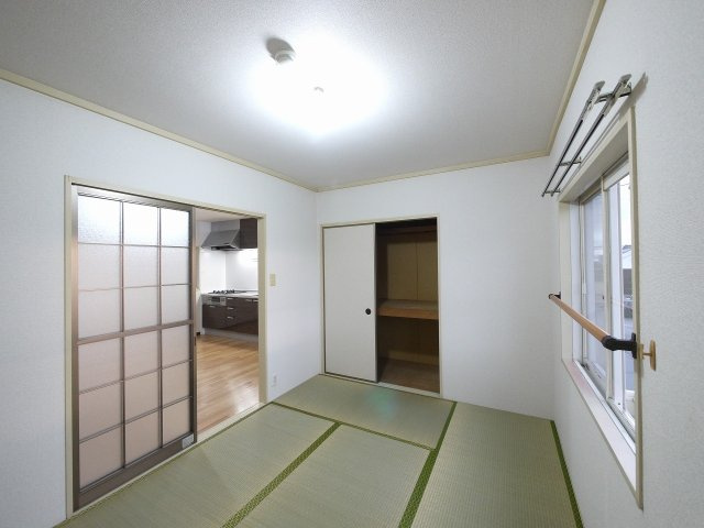 グリーンコーポ　Ａ・Ｂの和室|日本らしい落ち着いた雰囲気の和室です