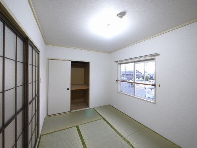 グリーンコーポ　Ａ・Ｂの和室|い草の香りが落ち着く素敵な和室です