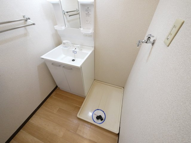 グリーンコーポ　Ａ・Ｂの洗面所|ゆったりとスペースのある洗面所