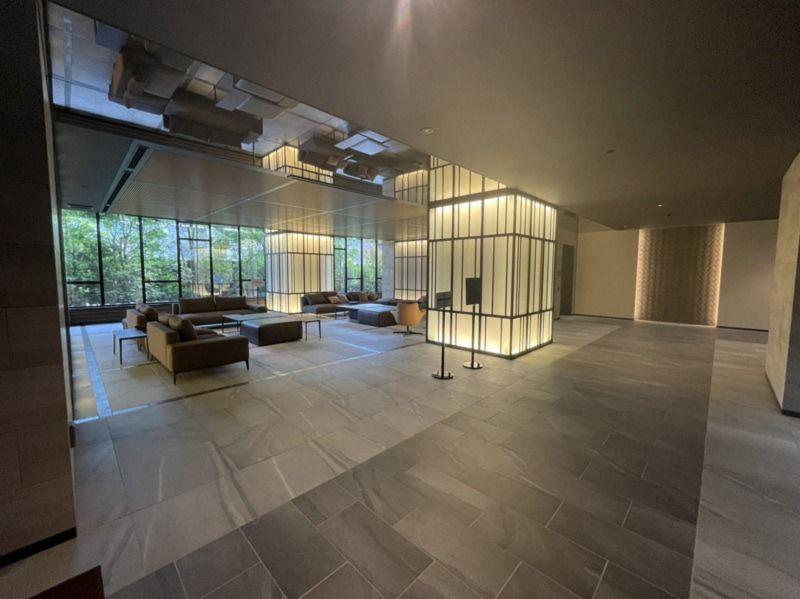 MJRザ・ガーデン下大利のエントランス|高級ホテルのような自慢したくなるエントランス