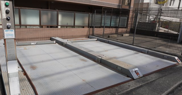 仲介手数料0！！シティライフ覚王山の駐車場