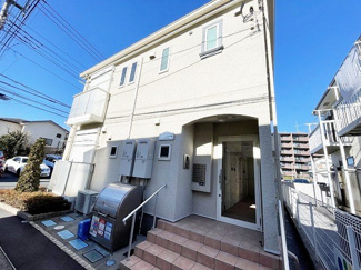 【外観】 | JR南武線「中野島」駅まで徒歩6分！猫ちゃんOK♪1フロア2住戸の2階建てアパート♪スーパーやコンビニ、ドラッグストア近くて便利な住環境です☆
