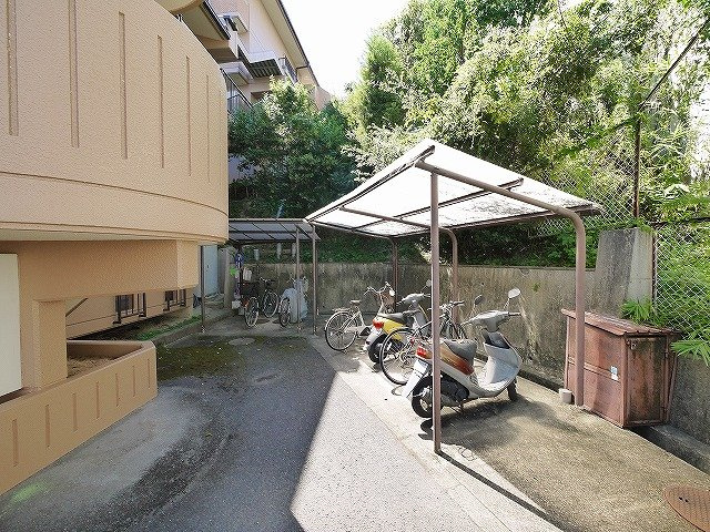 パークヴィレッジ学園前のその他共用部分|駐輪場です