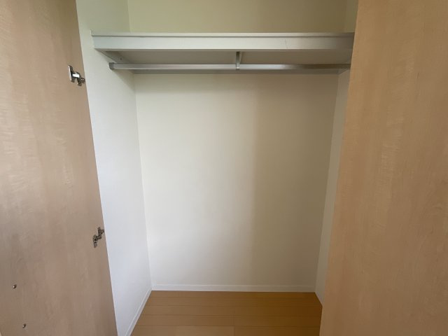 【洋室】 | メゾンコスモA棟 | コンパクトで使いやすい洋室です