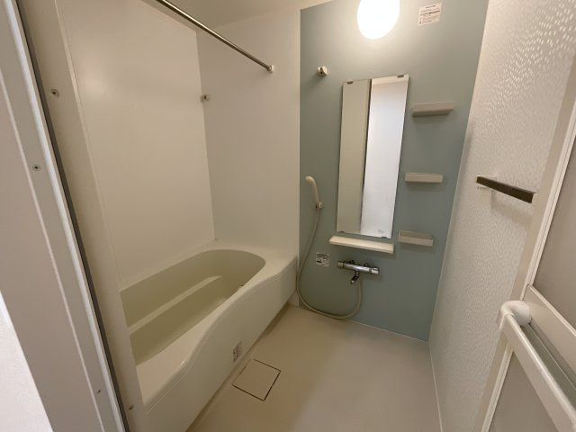 【浴室】 | メゾンコスモA棟 | 落ち着いた空間のお風呂です