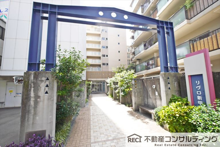 リヴロ新甲南の地図