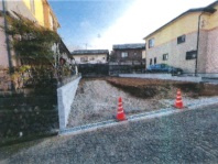 日の出町平井　売地の前面道路含む現地写真