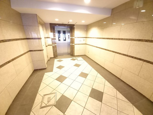 アスヴェルみなと元町OceanFrontのエントランス