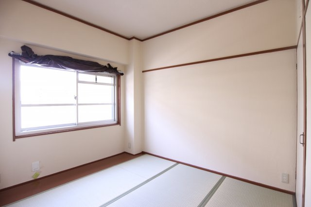 東垂水南住宅3号棟の和室