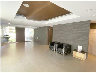 【エントランス】 | レーベンリヴァーレエイセスモバード