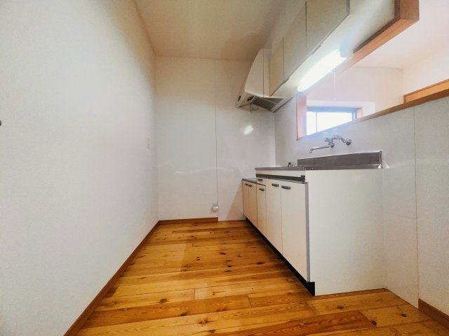 コーポ杉町のキッチン|きれいなキッチンです